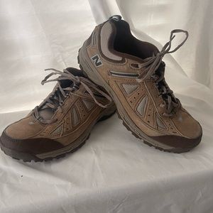 New Balance 645BR Women’s Sneakers